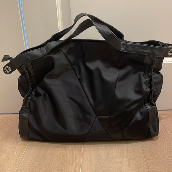 Large Chanel bag - Picture 4 of 12